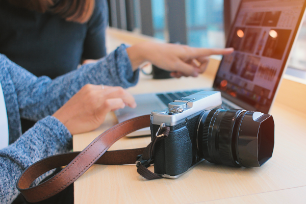 Výzva od Copytrack? Nepanikařte, ale jednejte. Průvodce světem licencí u fotek